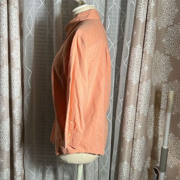 Eddie Bauer Button-Down Shirt Size medium - Picture 2 of 7